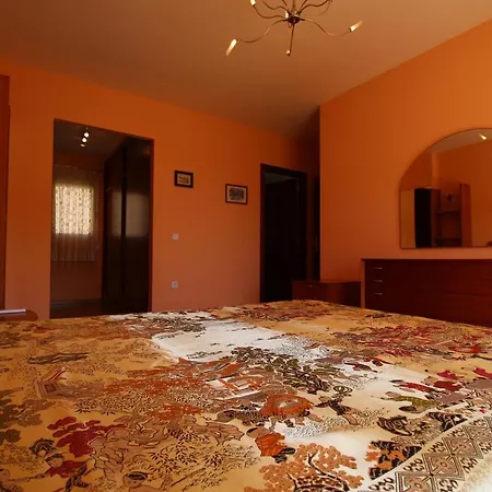 Elvira Manzanera-calpe Villa *