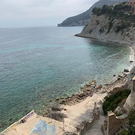 Elvira Manzanera-calpe *